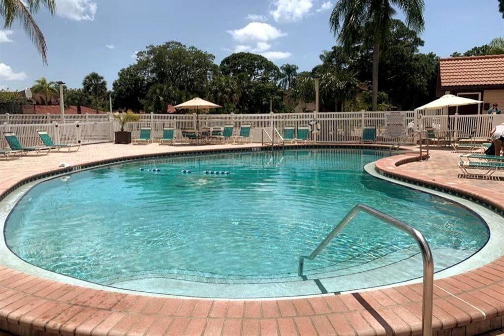 شقة Waterview Oasis Retreat, Minutes To Anna Maria Island And Img برادنتون المظهر الخارجي الصورة