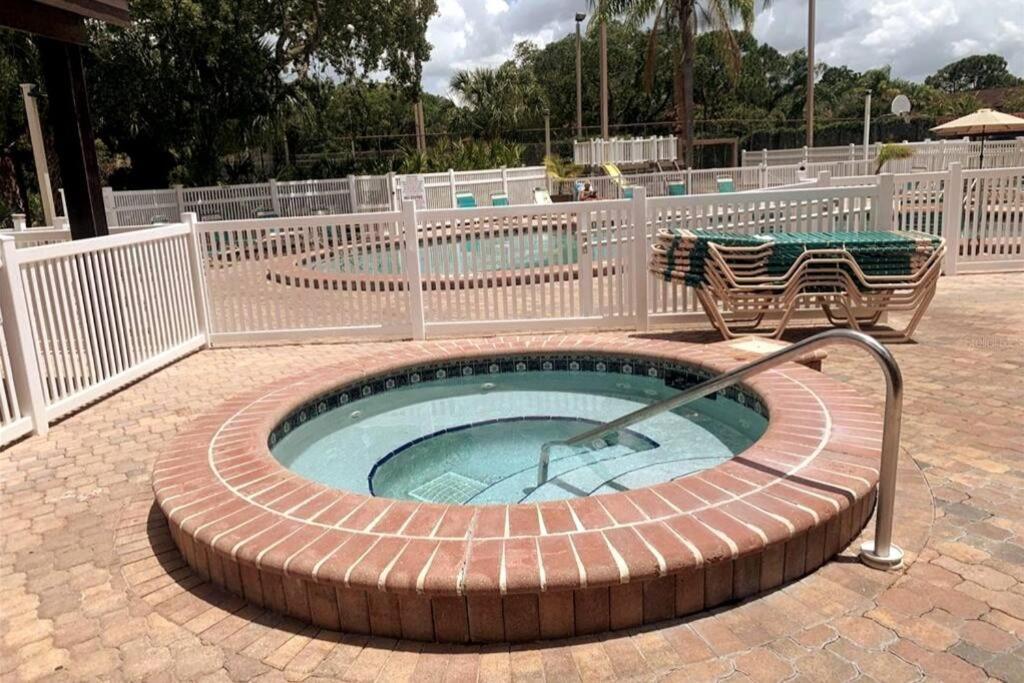 شقة Waterview Oasis Retreat, Minutes To Anna Maria Island And Img برادنتون المظهر الخارجي الصورة